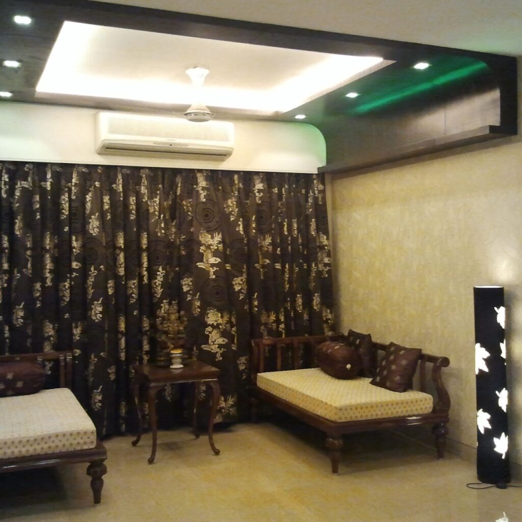 5 BHK duplex villa for sale in Sector 41 Noida — 180 sq mtr G+1+2 recently renovated on 12m road
