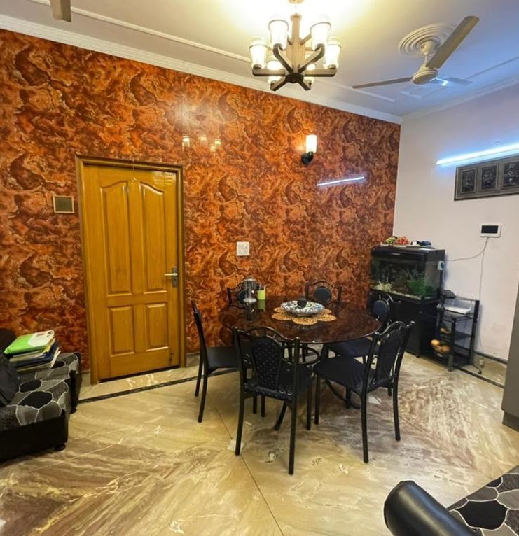 4 BHK duplex villa for sale in Sector 41 Noida — 100 sq mtr G+1+2 urgent sale